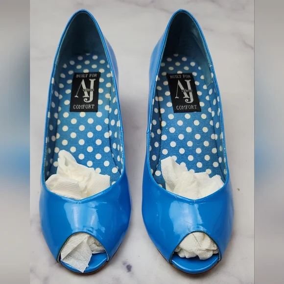 🥳SALE!🥳AJ Valenci blue heels - Picture 6 of 16